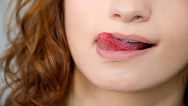 Lips Care: పగిలిన పెదవులు చలితోనే అనుకుంటే పొరపడినట్లే.. దీని వెనుక మరో కారణం కూడా ఉండొచ్చు..