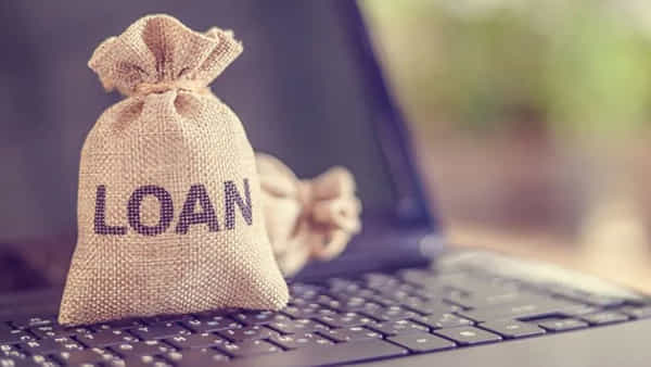 Loans: కస్టమర్లకు బిగ్ అలర్ట్.. రుణాల విషయంలో బ్యాంకులు అలా చేస్తే.. ఇక అంతే!
