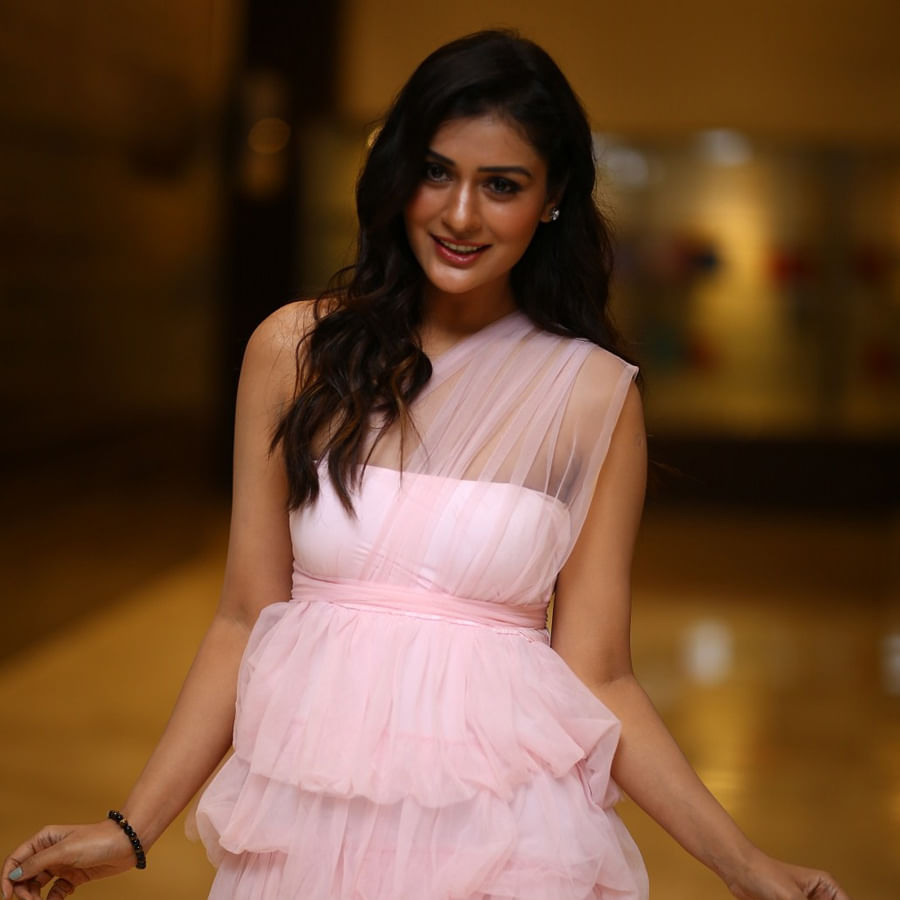  ఆర్ఎక్స్ 100 సినిమాతో కుర్రకారుని తన మత్తులో పడేసిన చిన్నది పాయల్ రాజ్‌పుత్. మొదటి సినిమాతోనే మొహమాటం లేకుండా అందాలు ఆరబోస్తూ ప్రేక్షకులను కట్టిపడేసింది ఈ చిన్నది. ఆర్ఎక్స్ 100 సినిమా తర్వాత...