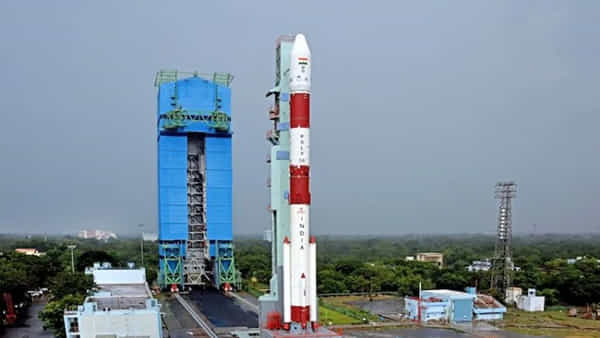 ISRO: ఈ ఏడాది ఆఖరి ప్రయోగానికి సిద్ధమైన ఇస్రో.. పీఎస్ఎల్వీ సీ-54 కౌంట్డౌన్ ప్రారంభం