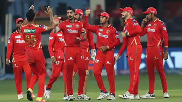 IPL 2023: ఆ స్టార్ బౌలర్పైనే కన్ను.. టీ20 స్పెషలిస్ట్కు షాకిచ్చిన పంజాబ్.. వదులుకున్న ప్లేయర్స్ వీరే..
