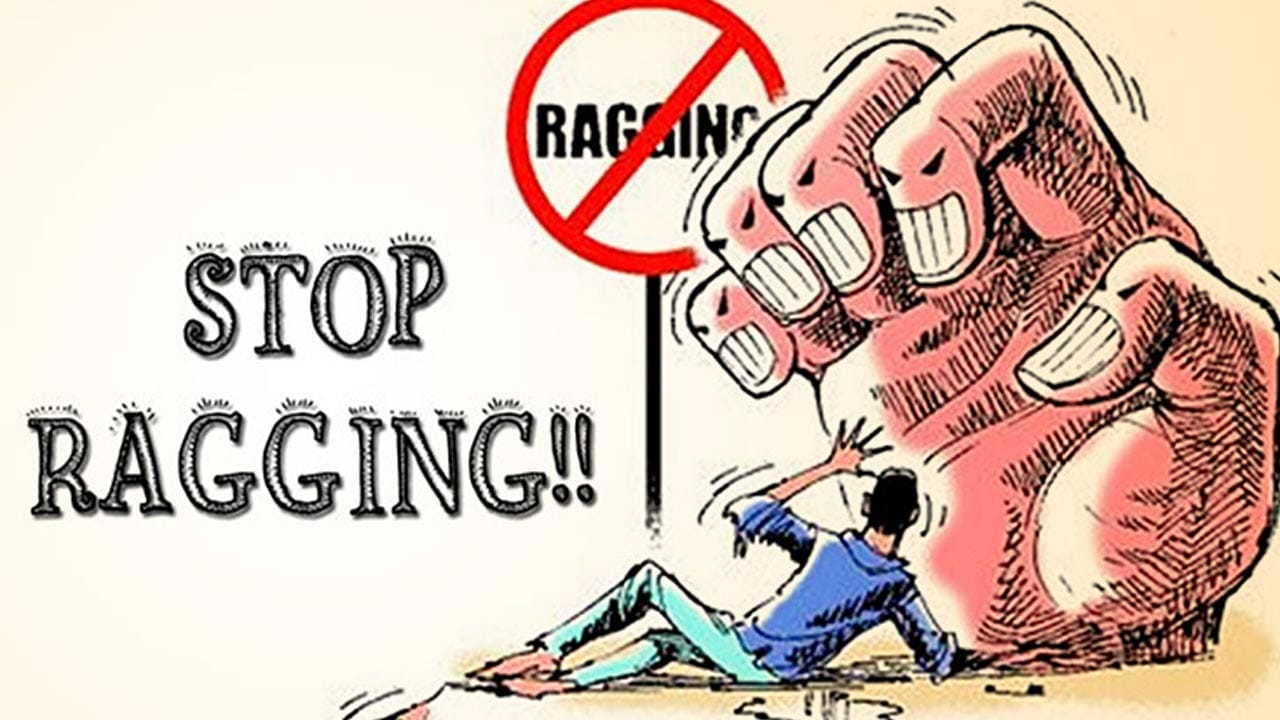 Hyderabad Ragging: హైదరాబాద్‌‌లో మళ్లీ ర్యాగింగ్ భూతం.. ఐబీఎస్ కాలేజీలో జూనియర్‌పై సీనియర్ల దాడి..