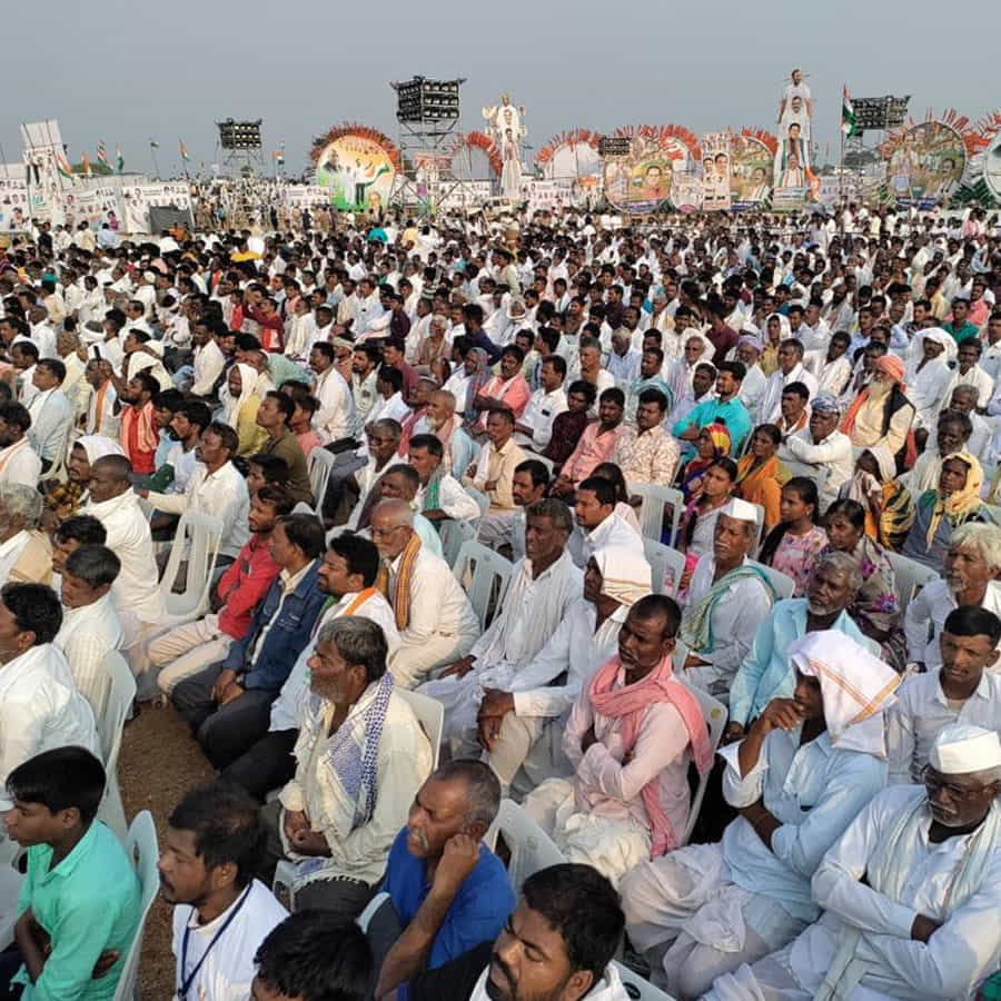 సామాజిక సంఘాలు, ప్రజాస్వామిక వాదులు, మేధావులు, నిరుద్యోగులు, విద్యార్థులు, మహిళలు, జర్నలిస్టులు, రైతులు తదితరులతో సమావేశం అయిన రాహుల్..
