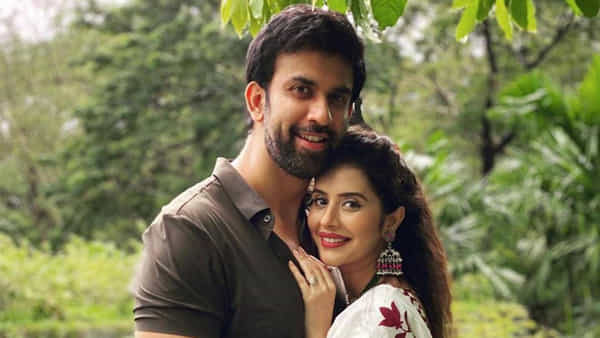 Rajeev Sen: భర్త వేధిస్తున్నాడంటూ ఇంటర్వ్యూలో నటి ఎమోషనల్.. లై డిటెక్టర్ టెస్ట్ కావాలంటున్న రాజీవ్..