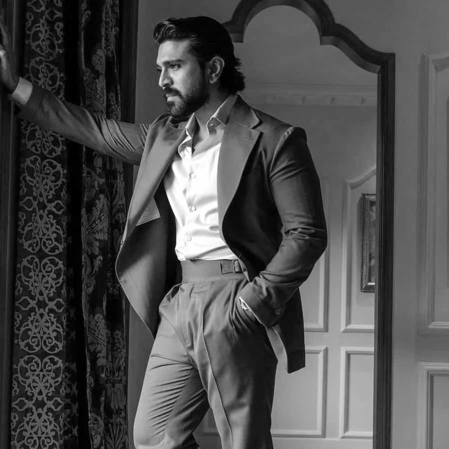 ఈ స్టైలిష్ లుక్ ఇండస్ట్రీ లోను వైరల్ అవుతుంది.