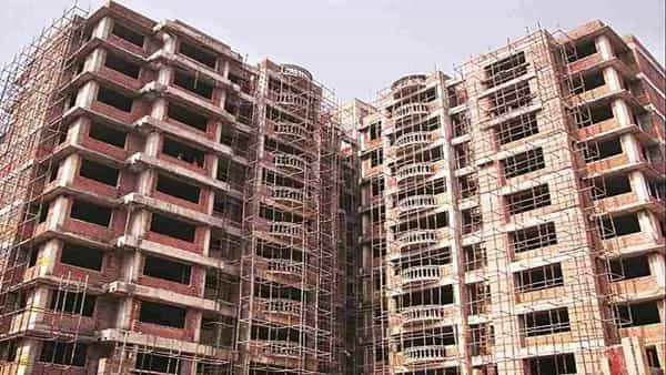 Hyderabad Real Estate: నగరాల్లో పెరుగుతున్న గృహ విక్రయాలు.. హైదరాబాద్లో స్థిరాస్తుల సమస్త సమాచారం మీ కోసం..