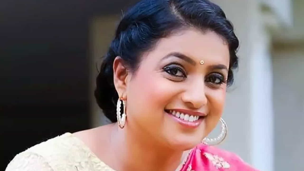 తెలుగు ప్రేక్షకులకు రోజా పేరును ప్రత్యేకంగా పరిచయం చేయాల్సిన పనిలేదు. ప్రస్తుతం రాజకీయాల్లో బిజీగా ఉన్న రోజా సౌత్లో టాప్ హీరోయిన్స్గా ఎదిగారు. అయితే రోజా హిందీలో నటించందనే విషయం మీకు తెలుసా.?