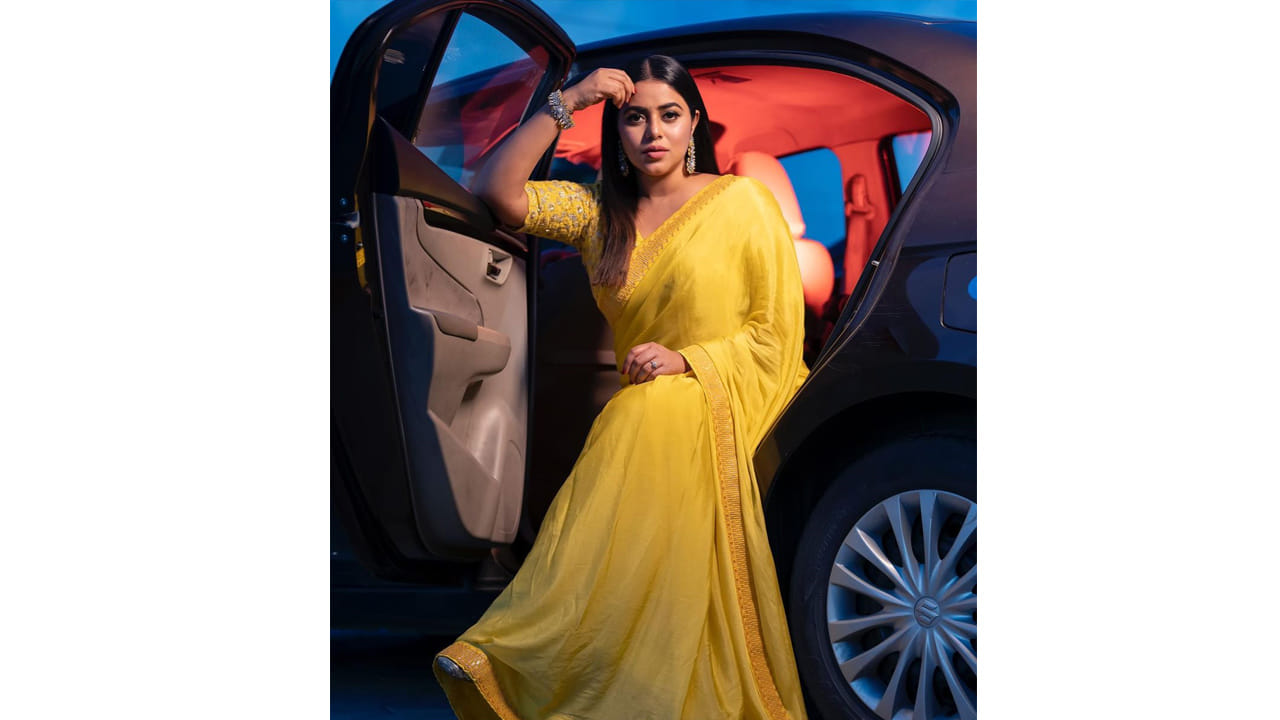 పూర్ణ.. గురించి ప్రత్యేకంగా పరిచయం చేయాల్సిన పనిలేదు. ఓ వైపు టీవీల్లో వివిధ షోల్లో జడ్జీలుగా చేస్తూనే అవకాశం ఉన్నప్పుడల్లా సినిమాల్లో కనిపిస్తున్నారు.
