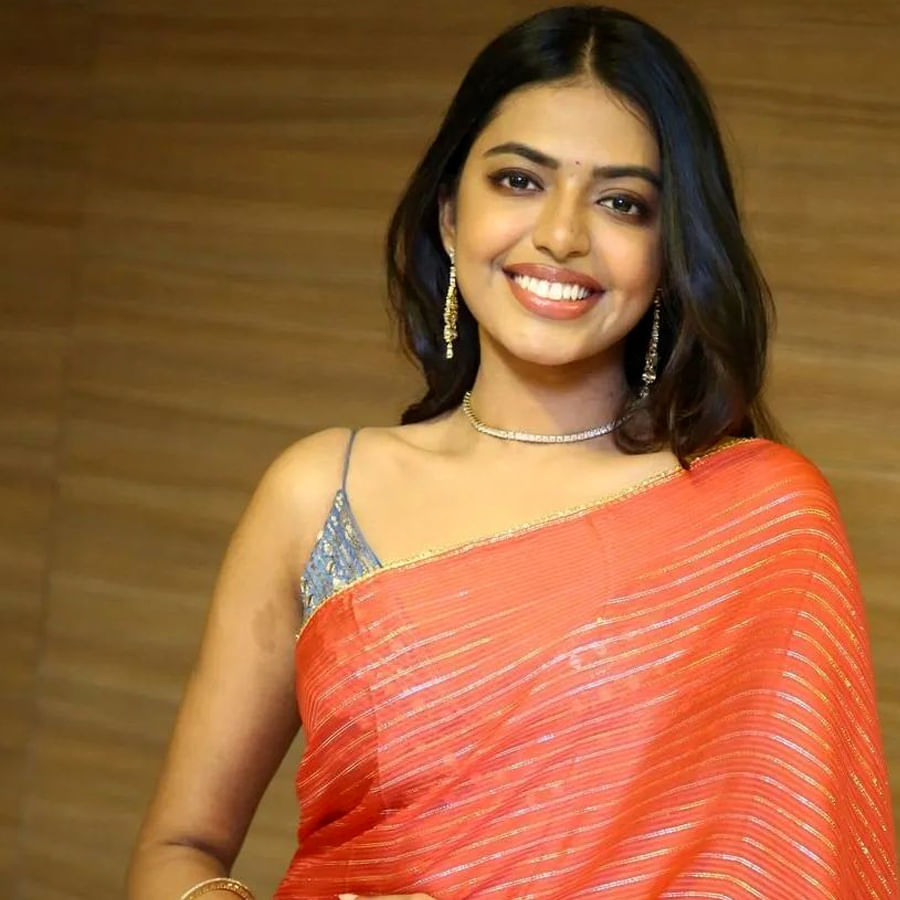 నేను ఎవరినో ప్రేమించి ఇంట్లోంచి వెళ్లిపోయినట్టుగా కూడా ఒక రూమర్ వచ్చింది. మా ఫ్యామిలీకి సంబంధించి ఎప్పుడూ కూడా ఏవో రూమర్స్ వస్తూనే ఉన్నాయి. రూమర్స్ ను పట్టించుకోవడం మానేశాను. నిజానికి రూమర్స్ తర్వాతే నేను ఇంకా స్ట్రాంగ్ అయ్యాను అని తెలిపింది శివాని రాజశేఖర్.