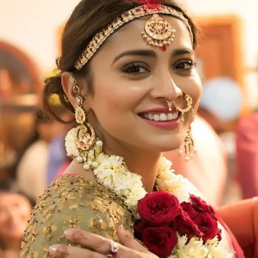 శ్రియా సరన్ ( Shriya Saran ) ఆండ్రీ కొస్చీవ్‌ను 2018 లో వివాహం చేసుకున్నారు.
