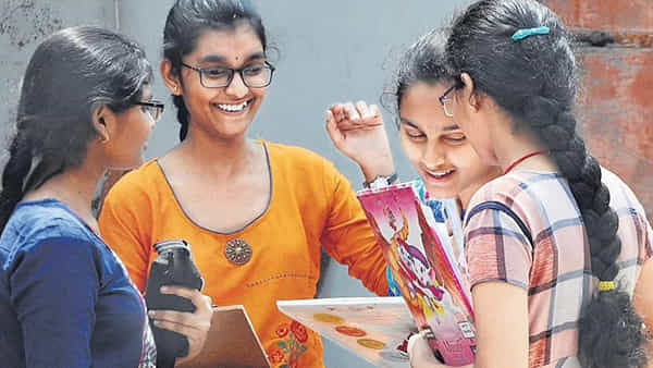 Inter Admissions: విద్యార్థులకు అలర్ట్.. ఇంటర్లో ప్రవేశాలకు మరోసారి అవకాశం.. చివరి తేదీ ఎప్పుడంటే..