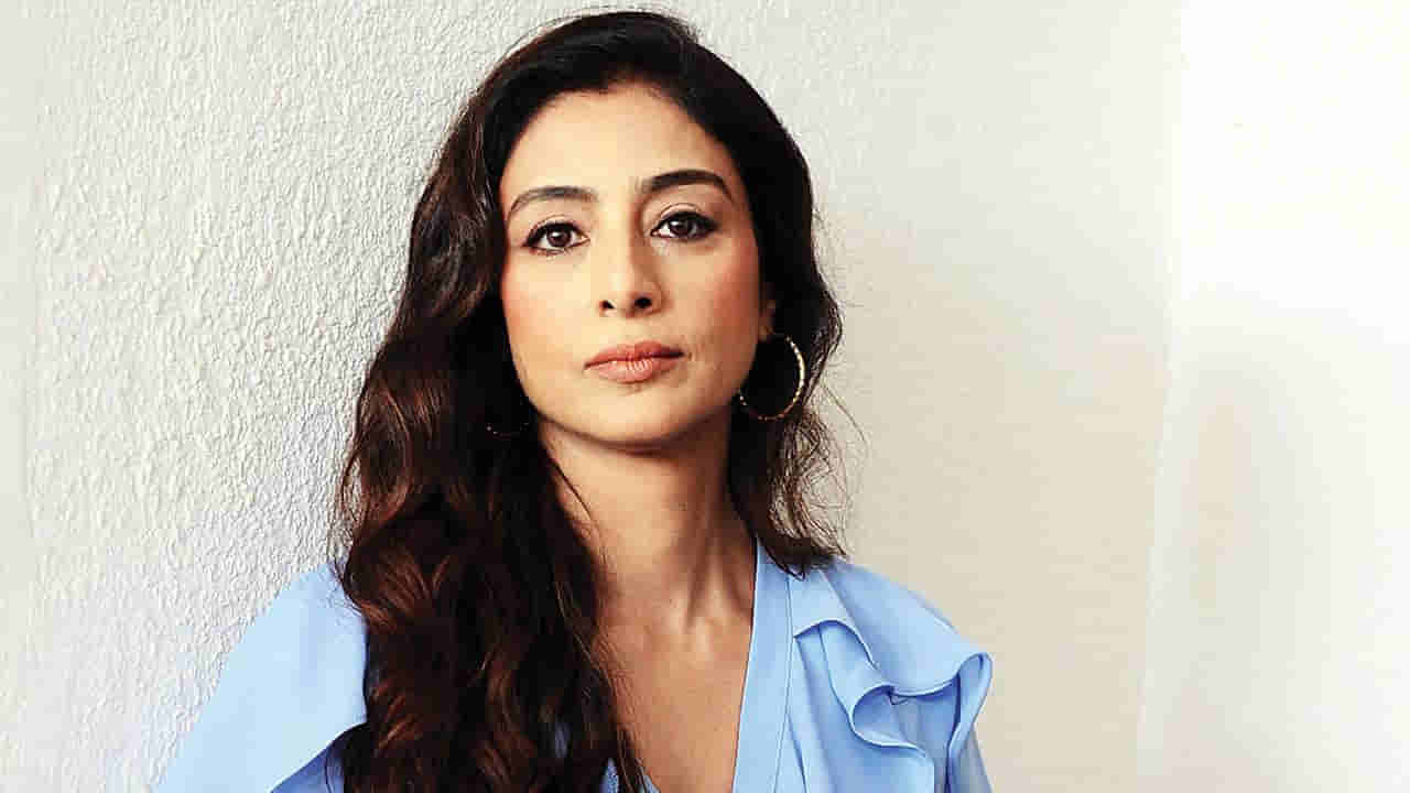 Tabu: మా నాన్నను నేను ఎప్పుడూ కలవలేదు.. ఎలాంటి జ్ఞాపకాలు కూడా లేవు.. ఎమోషనల్ అయిన టబు