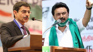 కదులుతున్న రైలు నుంచి పడిపోయిన తల్లీబిడ్డను కాపాడిన పోలీసులు.. వీడియో వైరల్‌