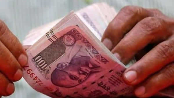 Tax Collections: కేంద్ర ప్రభుత్వ ప్రత్యక్ష పన్ను వసూళ్లలో 31 శాతం పెరుగుదల