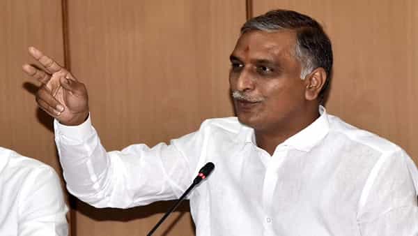Telangana: వారం రోజుల్లో.. తెలంగాణ వైద్య ఆరోగ్యశాఖలో 1569 పోస్టులకు నోటిఫికేషన్ విడుదల: మంత్రి హరీశ్