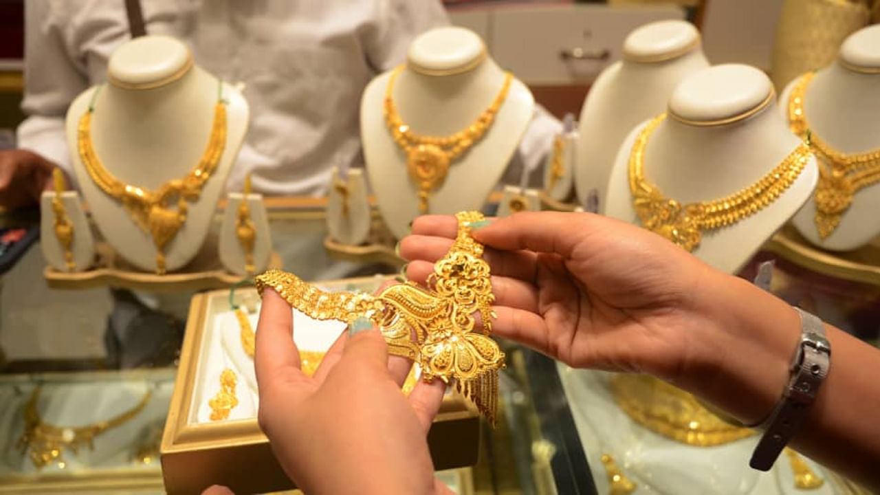 Gold Prices: బంగారం ధర రోజూ ఎందుకు మారుతుందో తెలుసా.. దీని వెనుక చాలా కారణాలున్నాయి.. అవేంటంటే..