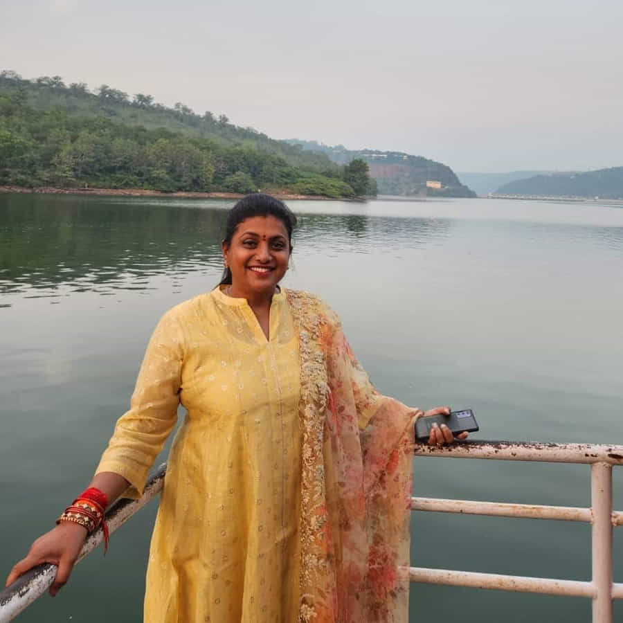 శ్రీశైలంలో ఏపీ టూరిజం మినిస్టర్ రోజా సందడి చేశారు
