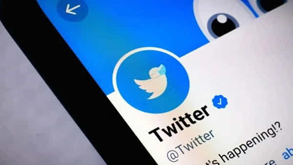 Twitter: ట్విట్టర్కు బ్లూటిక్ కష్టాలు.. పెద్ద సంఖ్యలో పెరిగిపోయిన ఫేక్ అకౌంట్స్..