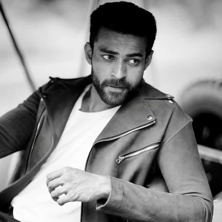 మెగా ప్రిన్స్ వరుణ్ తేజ్ కెరీర్ బిగినింగ్ నుంచి విభిన్నమైన కథలతో సినిమాలు చేసుకుంటూ ప్రేక్షకులను ఆకట్టుకుంటున్నారు.