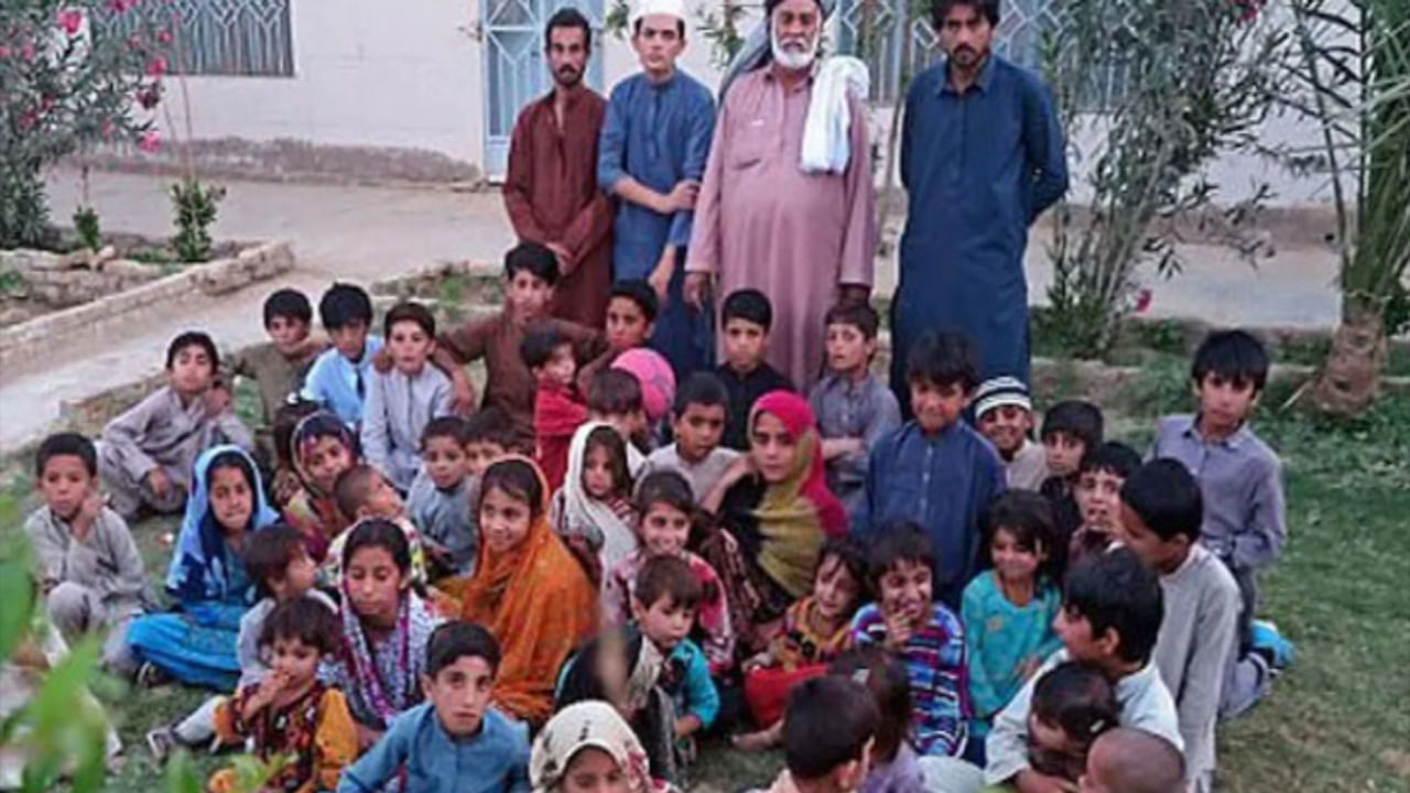 Pakistan: 54 మంది పిల్లల తండ్రి అబ్దుల్ మజీద్ మంగళ్‌ మృతి.. తండ్రి కష్టాన్ని, ప్రేమని గుర్తు చేసుకుంటున్న పిల్లలు