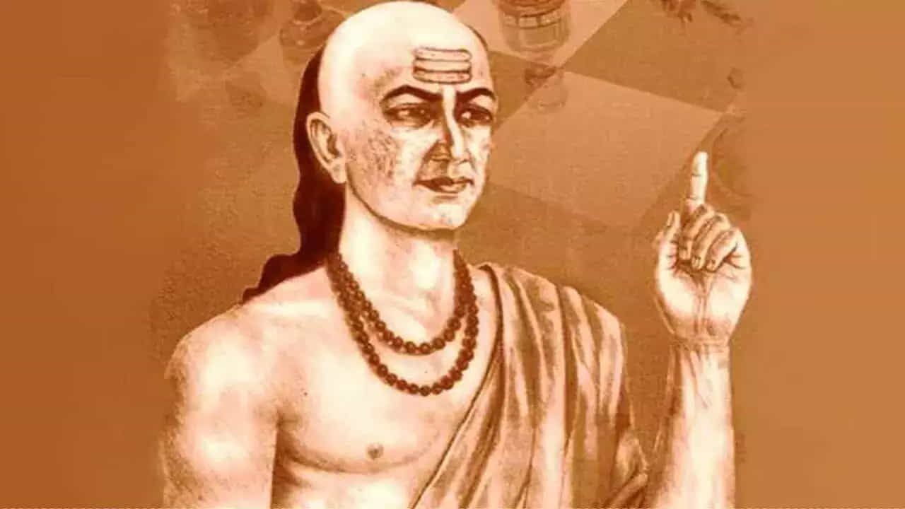 Chanakya Niti: పొరపాటున కూడా ఈ నలుగురిపై కోపం తెచ్చుకోకండి.. వీరితో వాదన చేస్తే మీకే నష్టమంటున్న చాణక్య