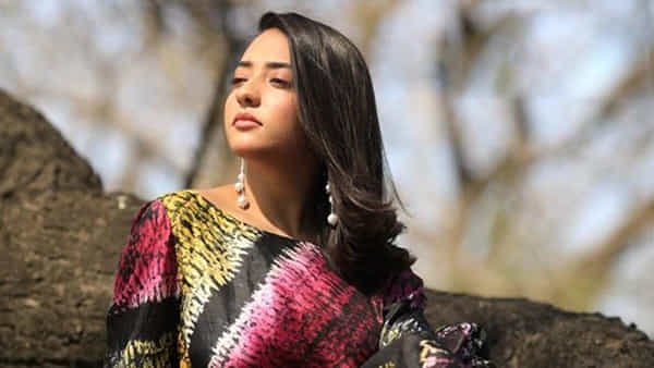 Actress: క్రేజీ హీరోయిన్ సోషల్ మీడియా అకౌంట్ హ్యాక్.. ఏకంగా చనిపోయిందంటూ పోస్ట్లు.. షాక్లో ఫ్యాన్స్