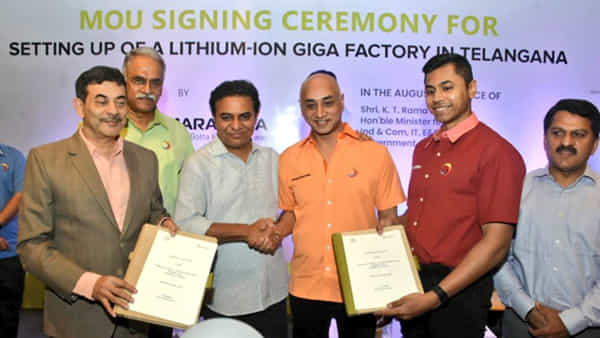 Telangana: తెలంగాణకు పెట్టుబడుల వెల్లువ.. రూ.9500 కోట్లతో అమర్రాజా లిథియం ఫ్యాక్టరీ..