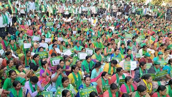 Delhi: జంతర్మంతర్ దగ్గర ముగిసిన అమరావతి రైతుల ధర్నా.. మద్దతు తెలిపిన పలు పార్టీలు..