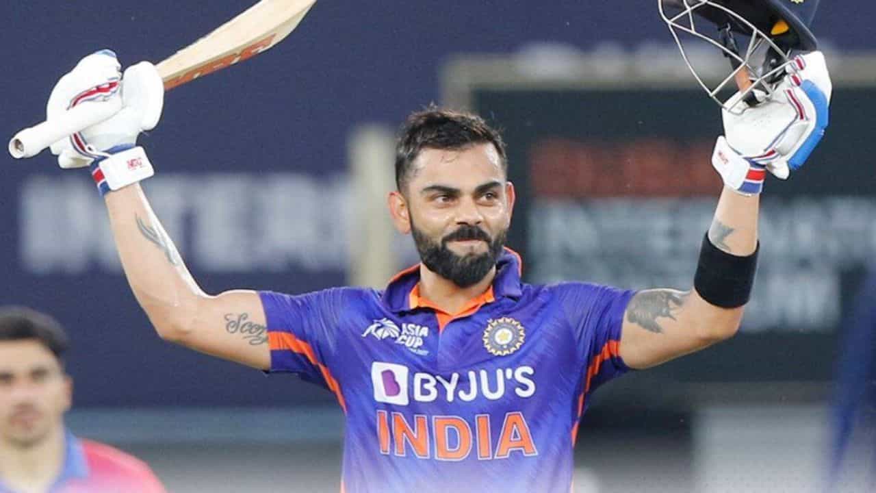 బంగ్లాదేశ్లో విరాట్ కోహ్లీ చరిత్ర సృష్టించాడు. తాజాగా అక్కడ వన్డే క్రికెట్లో 1000 లేదా అంతకంటే ఎక్కువ పరుగులు చేసిన మొదటి భారతీయుడిగా నిలిచాడు. బంగ్లాదేశ్తో జరిగిన మూడో వన్డేలో విరాట్ ఈ రికార్డును టచ్ చేశాడు.