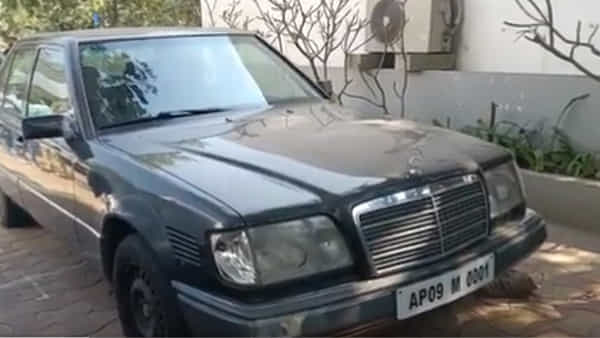 Hyderabad: బెంజ్ కారోడి బలుపు.. బైకర్స్పై పడ్డ నీళ్లు.. ఇదేంటని అడిగినందుకు గుద్ది చంపేశాడు..