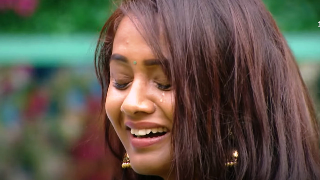 Bigg Boss Keerthi Bhat: కష్టాలు వర్షంలా కురిస్తే.. చిరునవ్వు అనే గొడుగు ...