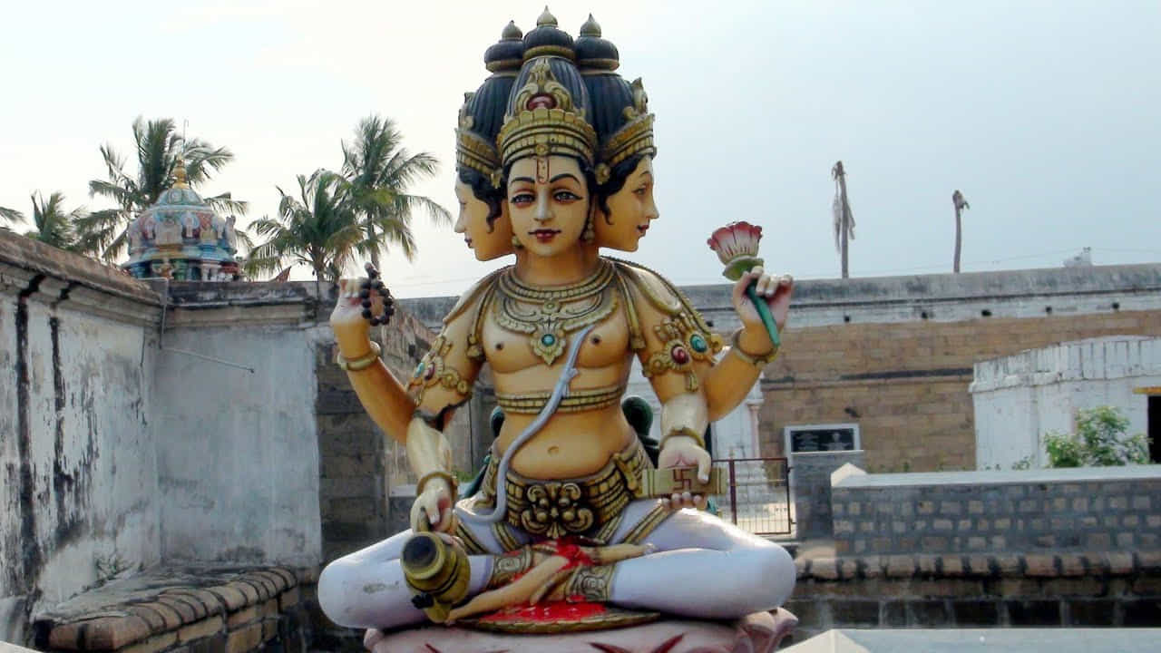 బ్రహ్మ, విష్ణు, మహేశ్వరులు త్రిమూర్తులు.. సృష్టి, స్థితి, లయకారులు. మనల్ని సృష్టించిన బ్రహ్మకు భూ లోకంలో ఆలయాలు లేకుండా శివయ్య శపించాడు. అయితే శివ పార్వతులతో పాటు... బ్రహ్మ దేవుడు కూడా పూజలను అందుకుంటున్న క్షేత్రం ఒకటి ఉంది. తమిళనాడులోని తిరుచ్చి సమీపంలోని తిరుపత్తూరులో బ్రహ్మపురీశ్వర దేవాలయం.