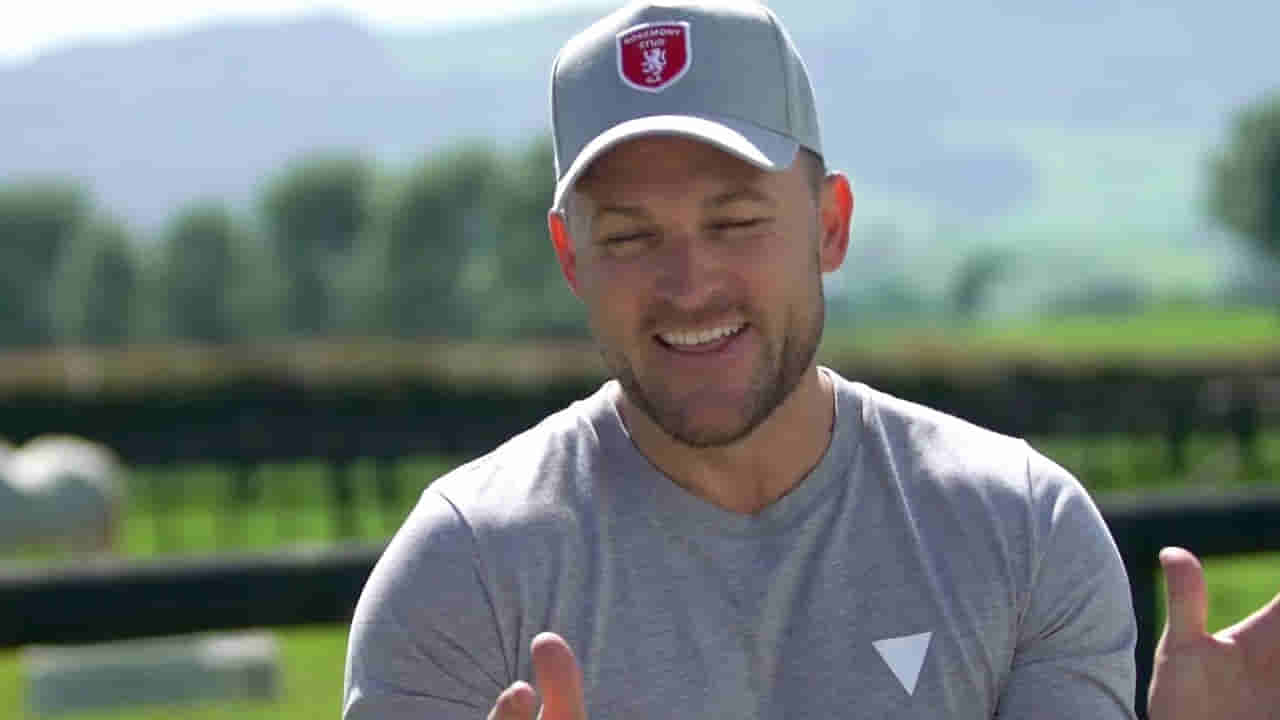 Eng vs Pak: కరాచీలో ఇంగ్లండ్ కోచ్ 12 అడుగుల ఎత్తు ఎక్కాడు, మ్యాచ్ సమయంలో ఏం జరిగింది?