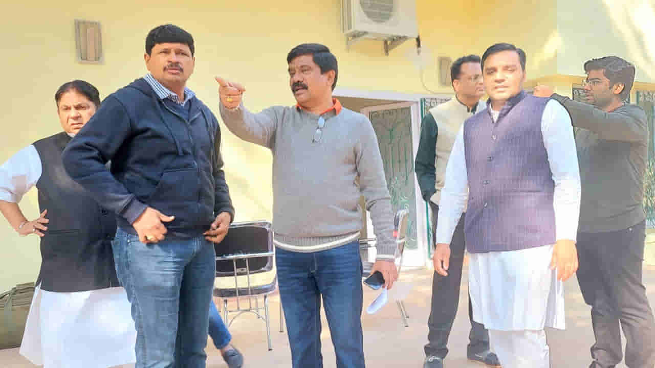 BRS Office in Delhi: ఢిల్లీలో బీఆర్‌ఎస్‌ కేంద్ర కార్యాలయాన్ని ప్రారంభించనున్న సీఎం కేసీఆర్.. ముహూర్తం ఫిక్స్..