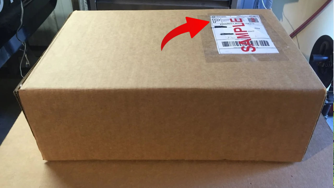 Kurnool: ఆర్టీసీ కార్గో పార్సిల్స్ దింపుతుండగా కాస్త తేడాగా వాసన.. ఏంటా అని ఓపెన్ చేయగా