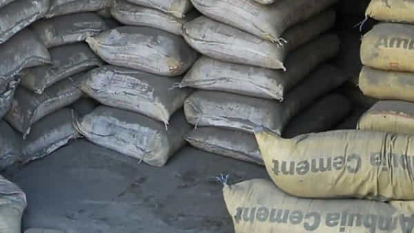 Cement Price: ఇల్లు నిర్మించుకునే వారికి షాకింగ్ న్యూస్.. పెరగనున్న సిమెంట్ ధరలు..! ఎంతంటే