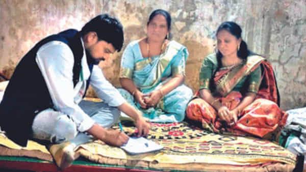 Chaitar Vasava: ఈ మగాడి విజయం వెనుక ఇద్దరు ఆడవాళ్లు.. గుజరాత్లో గెలిచిన గిరిజన ఎమ్మెల్యే గురించి తెలుసుకుందాం రండి..