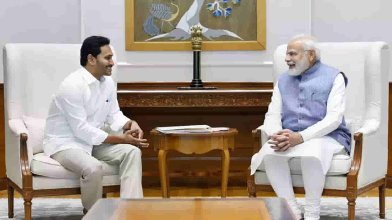 CM Jagan: ఢిల్లీ పర్యటనలో ఏపీ సీఎం జగన్‌.. ప్రధాని మోదీతో ప్రత్యేక భేటీ.. ఆ అంశాలే  ప్రధాన అజెండా..