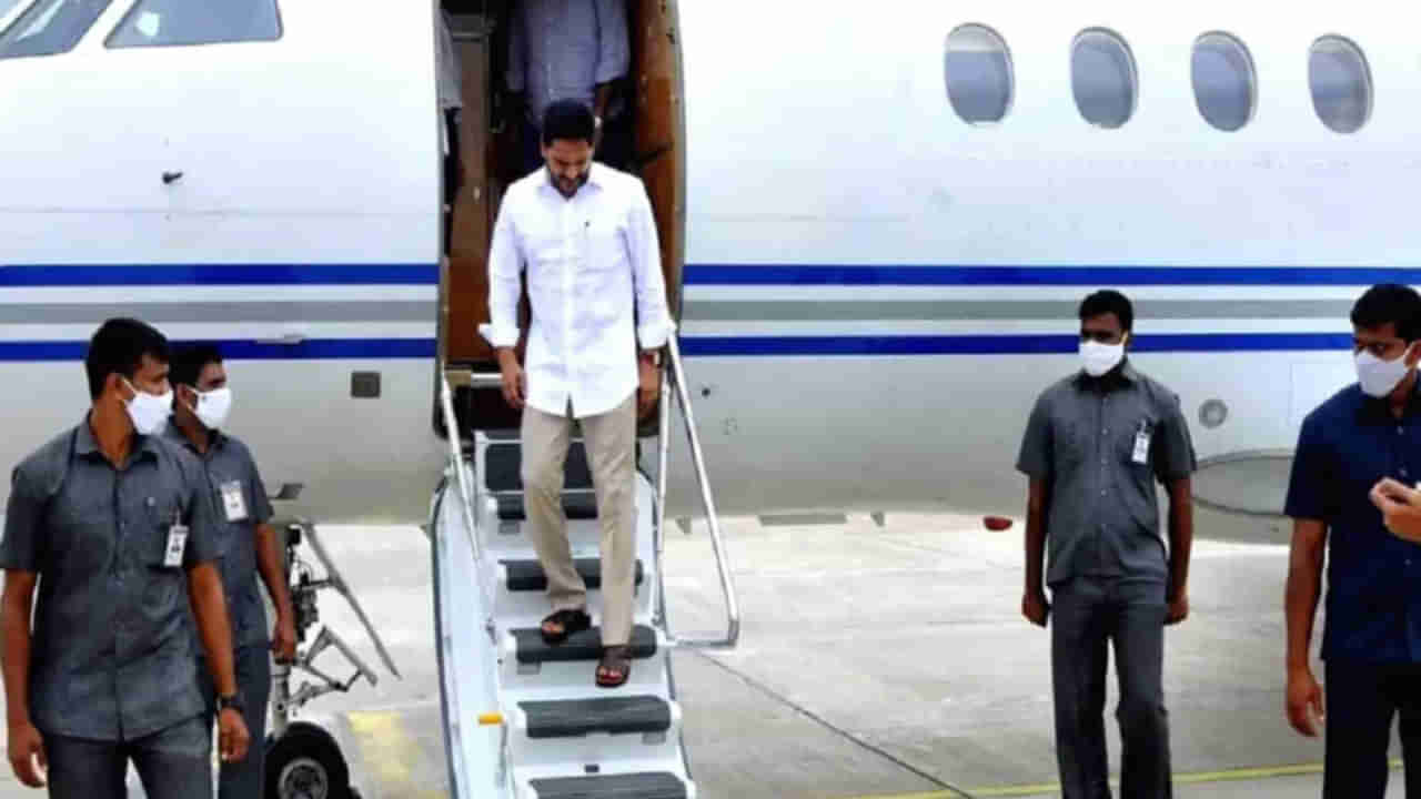 CM Jagan: అమీన్‌పీర్‌ దర్గాను సందర్శించనున్న సీఎం జగన్‌.. గన్నవరం నుంచి ప్రత్యేక విమానంలో కడప జిల్లాకు..
