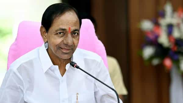 BSR: ముగిసిన బీఆర్ఎస్ పార్లమెంటరీ పార్టీ సమావేశం.. ఎంపీలకు కీలక సూచనలు చేసిన గులాబీ దళపతి..
