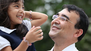 Viral News: ఇప్పటికి ఇలాంటి ఉపాధ్యాయులు ఉన్నారు.. విద్యార్థులకు నైతిక విలువల బోధన.. నెటిజన్లను ఆకట్టుకుంటున్న వీడియో..