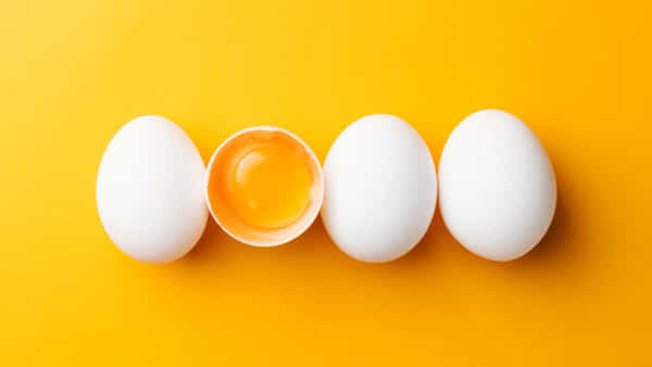 Eggs in Refrigerator: గుడ్లను ఫ్రిజ్లో పెడుతున్నారా? బీకేర్ ఫుల్.. చాలా నష్టాలు ఎదుర్కోవాల్సి వస్తుంది..