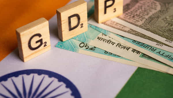 Asian Development Bank: ప్రపంచ వ్యాప్తంగా ఆర్థిక మాంద్యం భయం.. భారత్ పై ఎలాంటి ప్రభావం చూపుతుందంటే..
