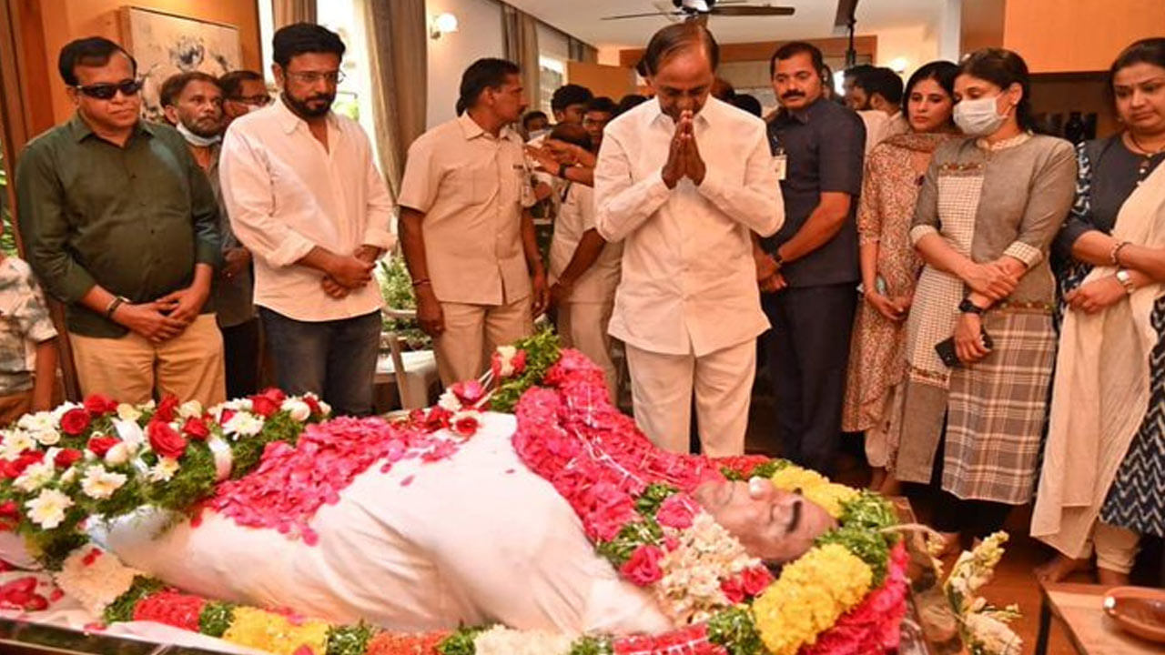 Harinatha Rao: కేటీఆర్ దంపతులను ఓదార్చిన సీఎం కేసీఆర్.. వియ్యంకుడు హరినాథరావుకు నివాళులు..