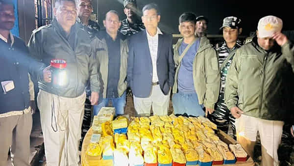 Heroin Seized: రెండు ట్రక్కుల్లో భారీగా డ్రగ్స్ సీజ్.. ముగ్గురు నిందితులు అరెస్ట్.. విలువ తెలిస్తే కళ్లు బైర్లే..!