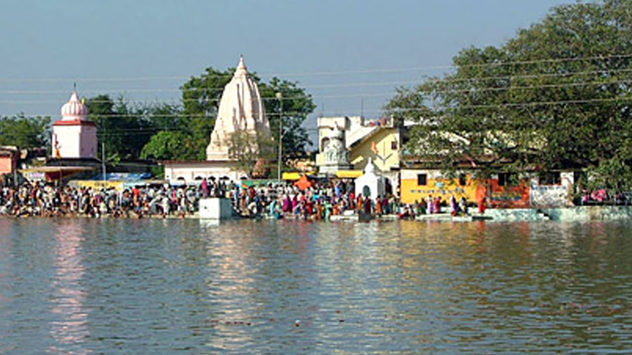 Holy Rivers In India 12