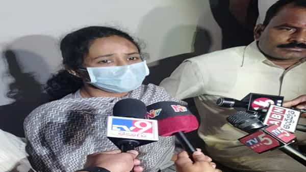 Hyderabad: కారులో నన్ను దారుణంగా కొట్టారు.. ఘోరంగా ట్రీట్ చేశారు.. కిడ్నాప్ బాధితురాలి ఆవేదన..