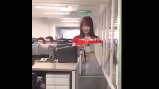 Shocking Video: చూడటానికి కట్టెపుల్లనే.. టచ్ చేస్తేనే పిక్చర్ వేరే లేవల్.. ఆశ్చర్యపోయిన ఐపీఎస్..