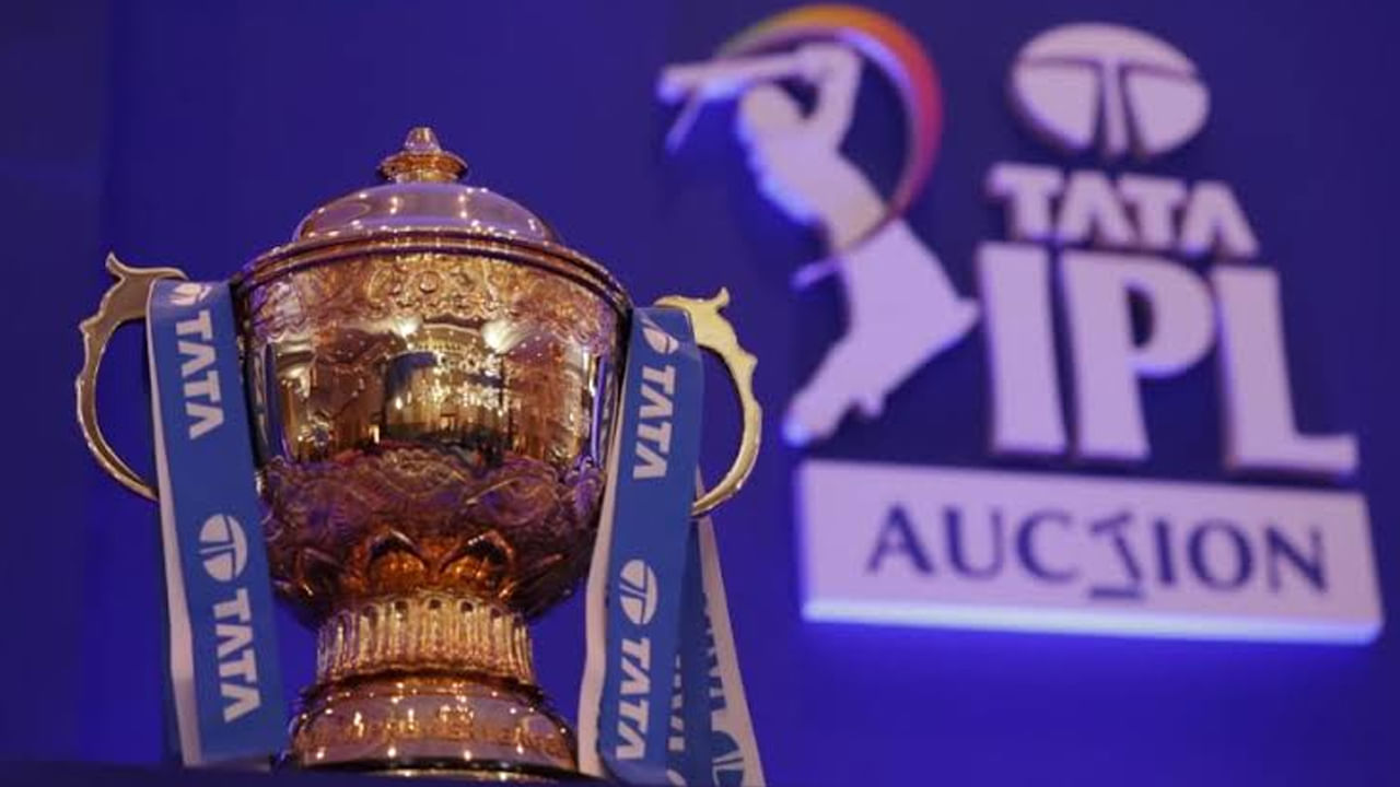 IPL 2023: క్రికెటర్‌ అవ్వాలనుకుంటే.. ముందుగా ఆల్‌రౌండర్‌గా మారాలి.. ఐపీఎల్ వేలంపై టీమిండియా ప్లేయర్ ఫన్నీ ట్వీట్..