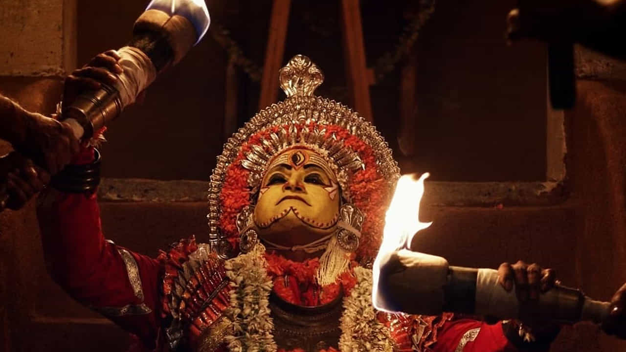 కాంతార.. రిషబ్ శెట్టి తెరకెక్కించిన కాంతార చిత్రంలో దళితుల పాత్రను.. మహిళల ప్రాతినిధ్యాన్ని తగ్గించారని.. స్త్రీ ద్వేషపూరిత సన్నివేశాలను పొందుపరిచారని నెటిజన్స్ ఆగ్రహం వ్యక్తం చేసారు. అలాగే వరాహ రూపం సాంగ్ కాపీ వివాదం